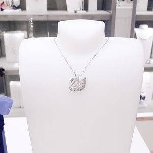 SWAN LAKE PENDANT, SMALL, WHITE, RHODIUM PLATING